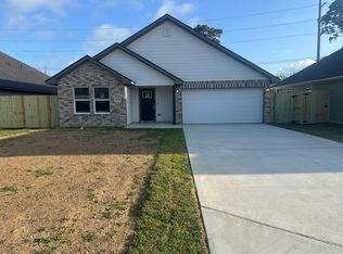 2070 Regent St, Beaumont, TX 77703