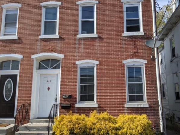 313 E Broad St APT 1