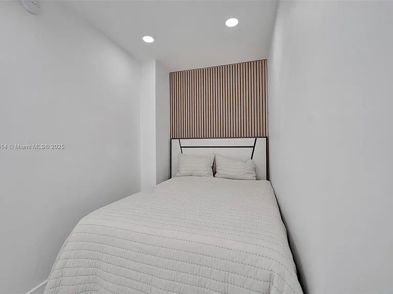 4001 S Ocean Dr #16P — Photo 45