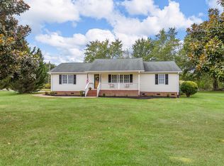 785 Goodjoin Rd, Campobello, SC 29322