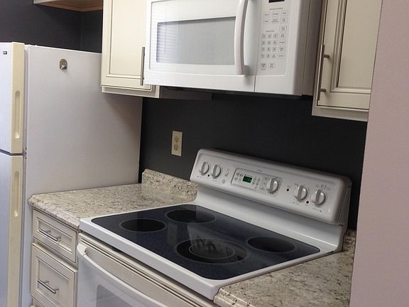 2nd image of 112 Arrowood Dr