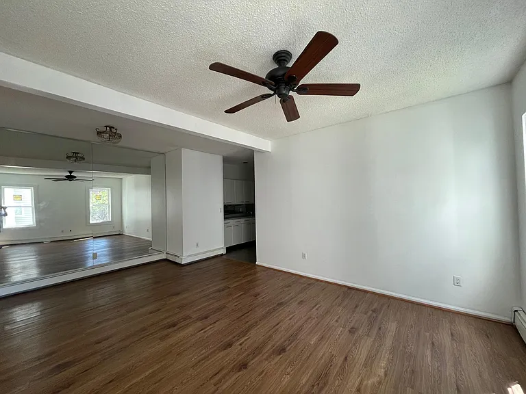 54 Wildey St #4 — Photo 1