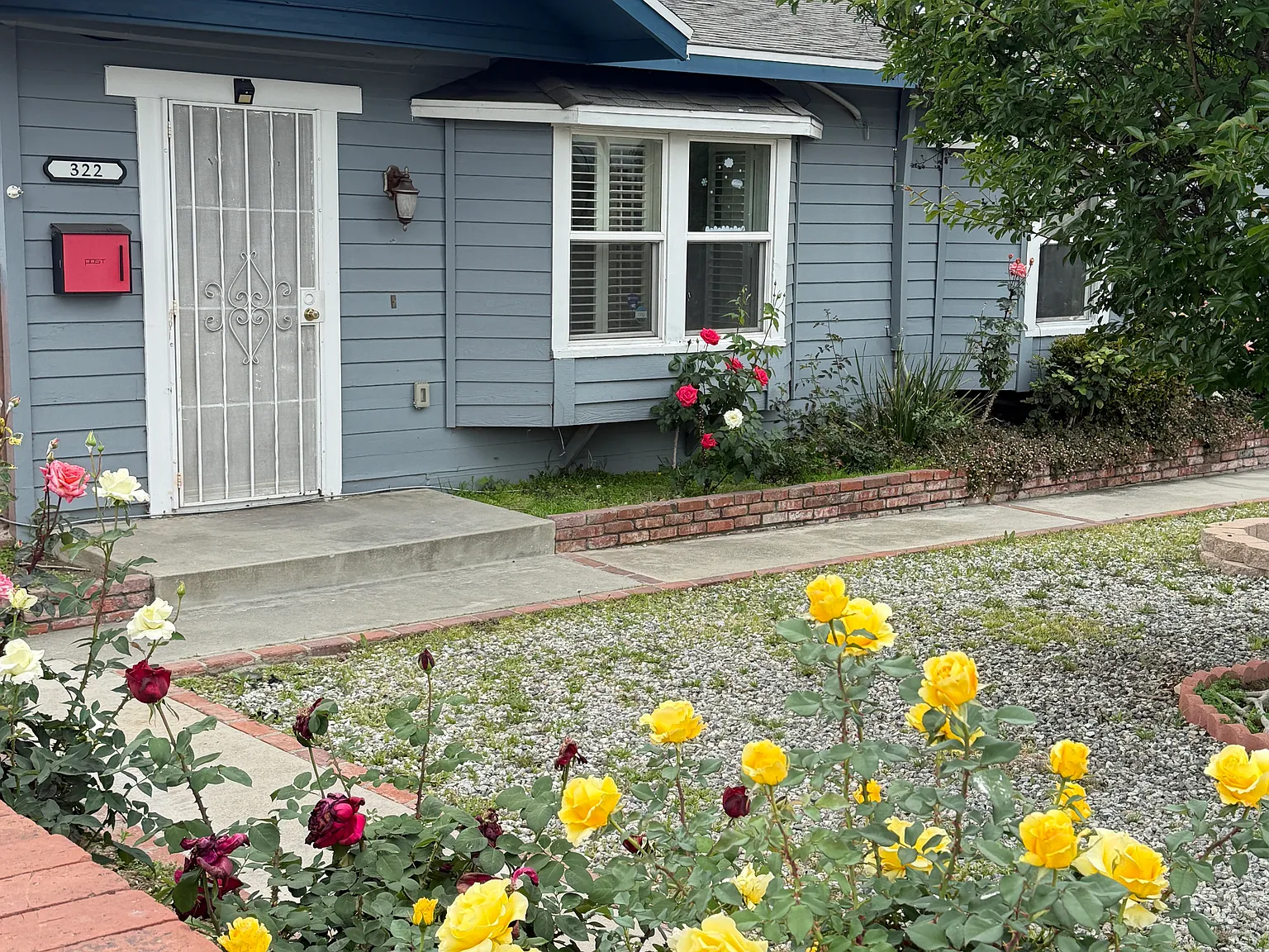 E Juanita Ave, Glendora — Photo 1