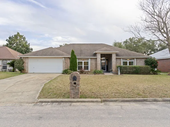 7801 Lola Cir, Navarre, FL 32566