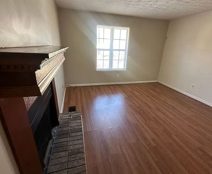 2036 Laboon Cir #C — Photo 11