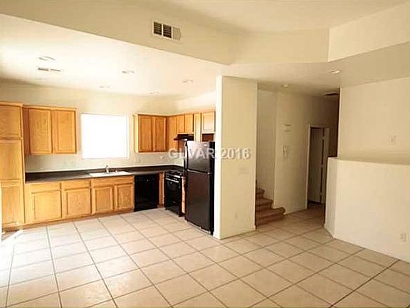 2nd image of 6543 Goldfield St