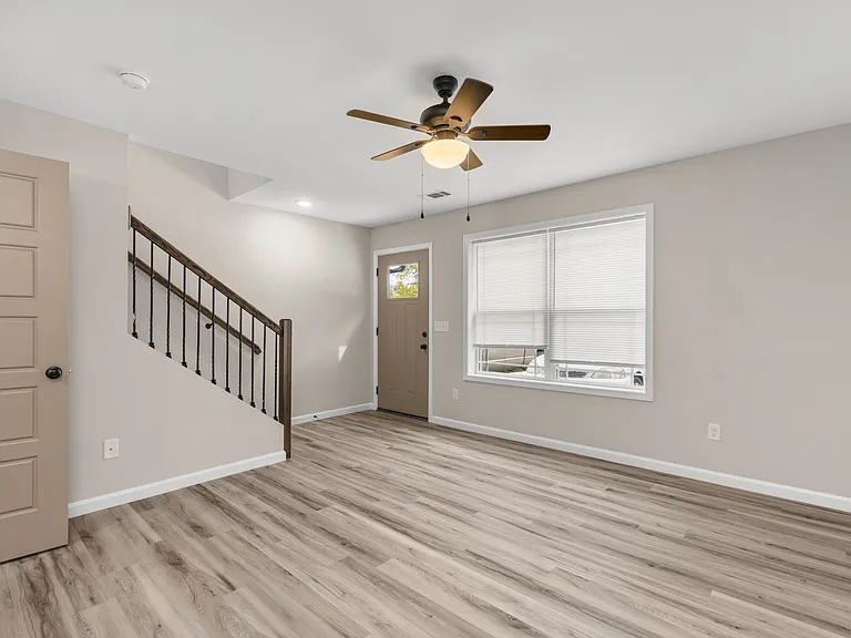 305 Mountain Maple Way — Photo 6
