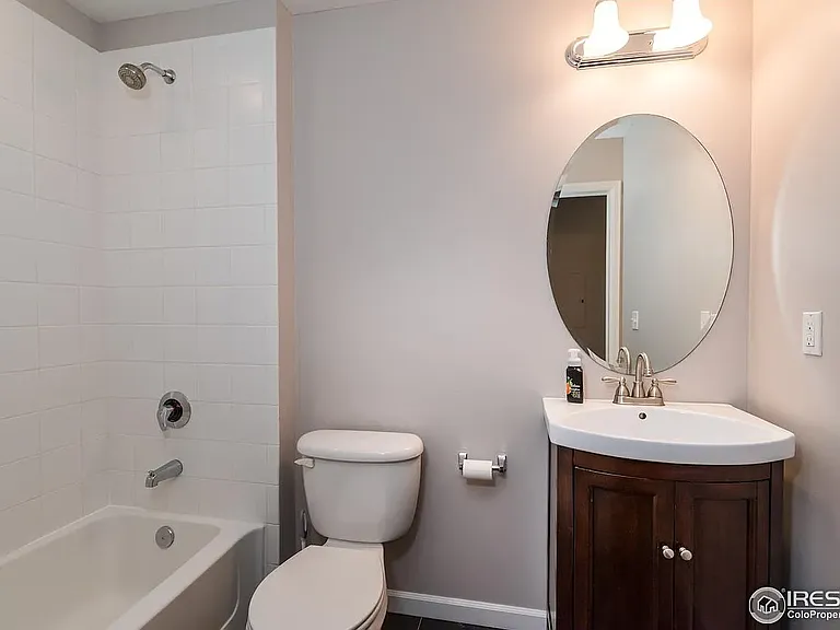 1950 N Logan St #804 — Photo 17