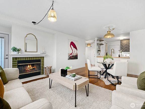 5th image of 5000 Fauntleroy Way SW #202