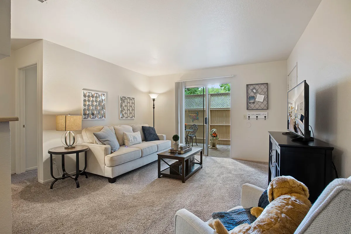 Classic Living Room(Cedar/Redwood) - Westdale Commons