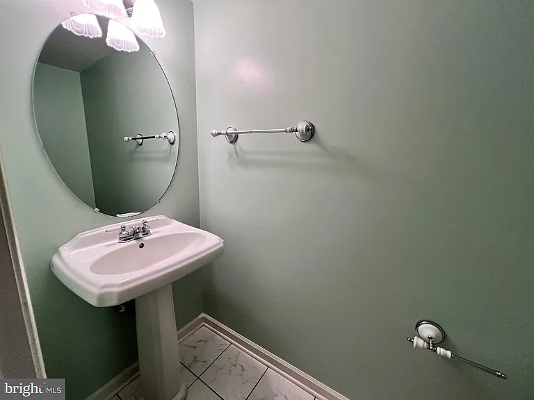 4110 Flower Box Ct — Photo 59