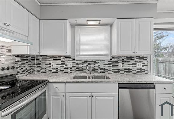 4th image of 13339 Lake Point Blvd #4