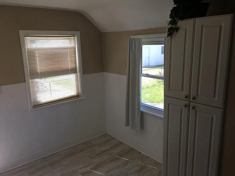 Kitchen breakfast nook
