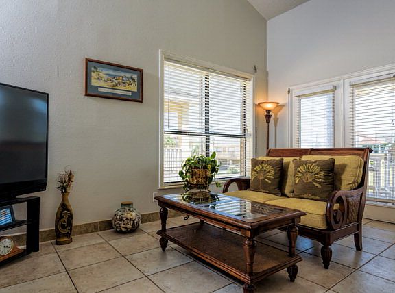 3rd image of 112B E Cora Lee Dr