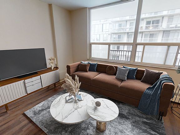 5th image of 95 Redpath Ave #8068