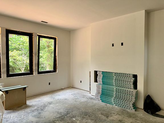 5th image of 7225 Jana Chris Ln