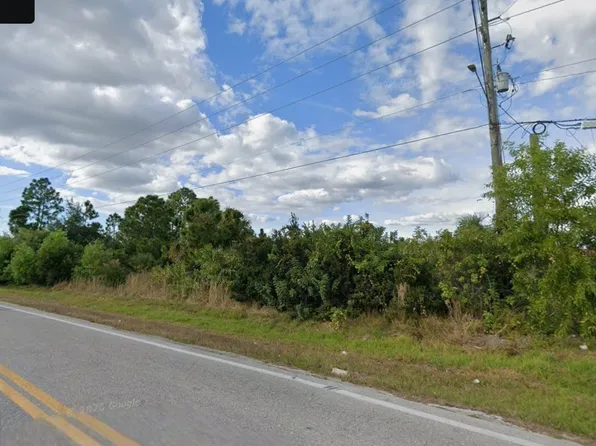 5210 Centennial Blvd, Lehigh Acres, FL 33971
