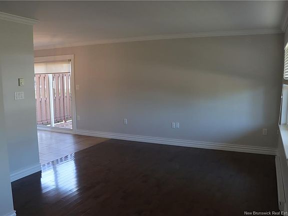 5th image of 153 Shore Dr
