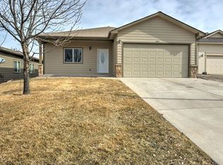 203 Limberpine Cir, Parachute, CO 81635