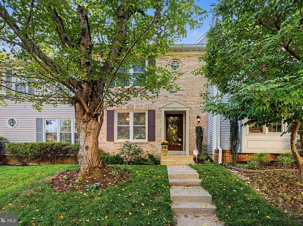 7315 Stream Way, Springfield, VA 22152