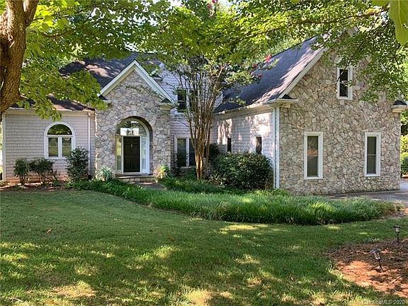 2nd image of 151 Bridgeport Dr