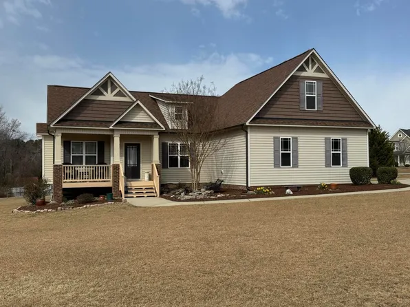 194 Wood Valley Dr, Four Oaks, NC 27524