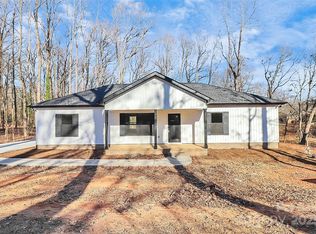 1851 Twin Lakes Rd, Rock Hill, SC 29732