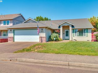 843 Meadowlawn Pl, Molalla, OR