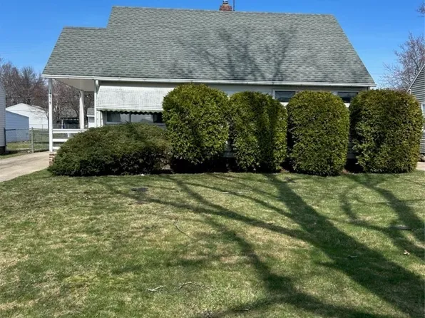 15513 Walvern Blvd, Maple Heights, OH 44137