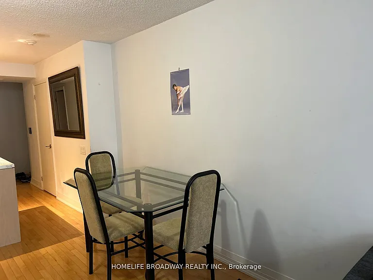 25 Carlton St #1310 — Photo 11