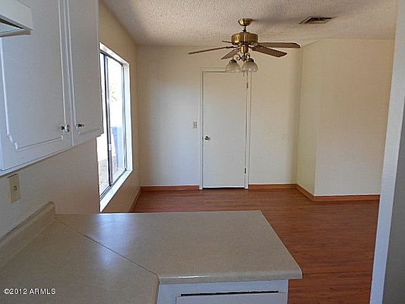 3rd image of 1116 N Lakeshore Dr