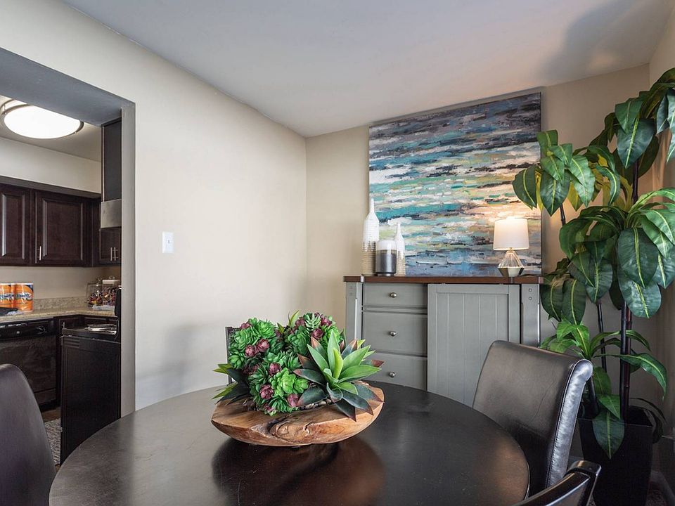 Grand Lake Townhomes