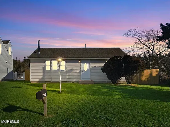 16A Surfside Blvd #A, Tuckerton, NJ 08087