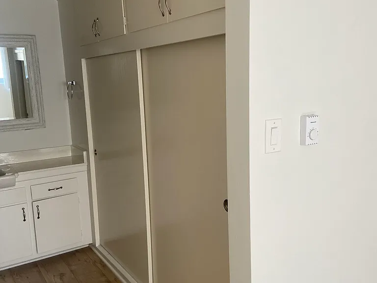 7733 Saint Bernard St — Photo 15