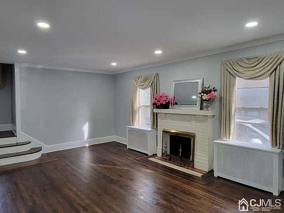 4th image of 312 Harrison Ave