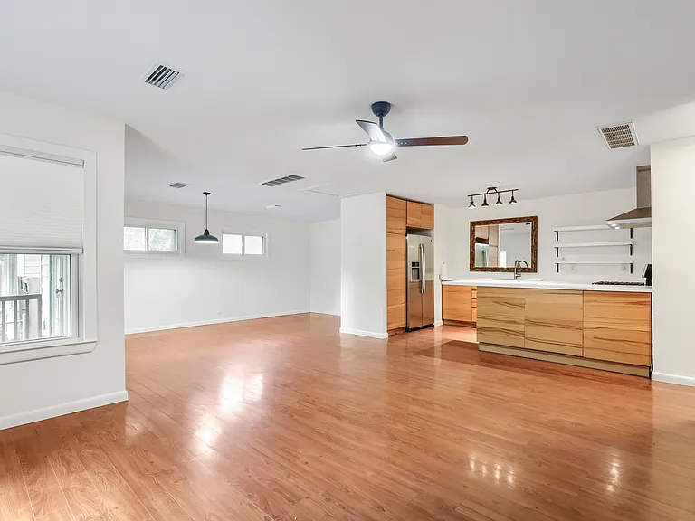 210 Nelray Blvd — Photo 3
