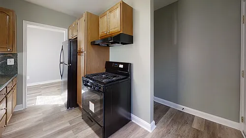 33 Mitchell Ave Photo 1