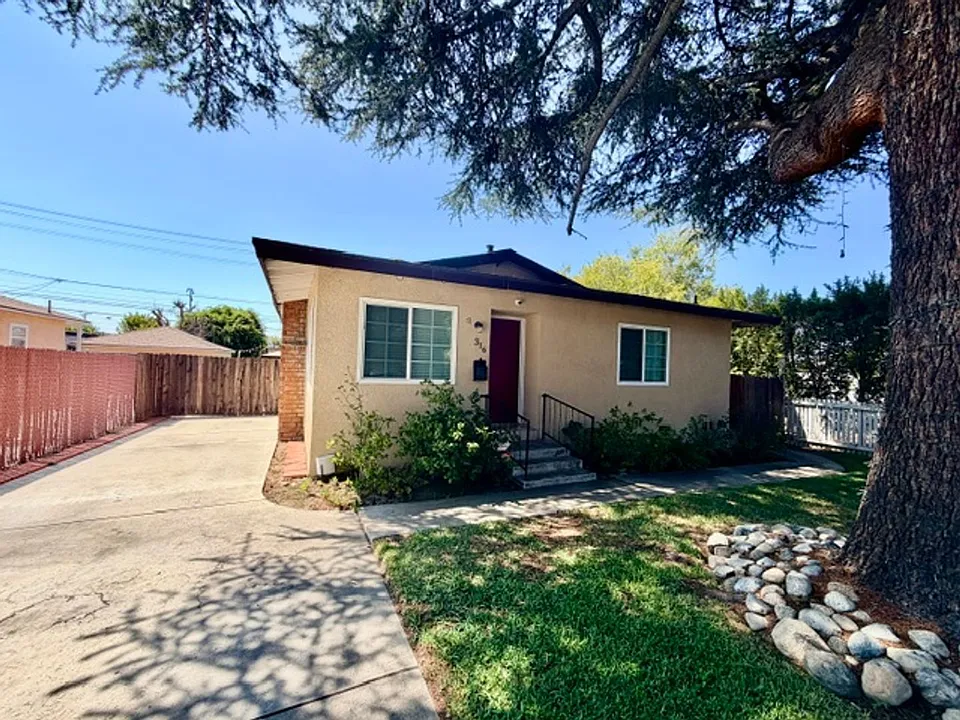 316 W Walnut Ave