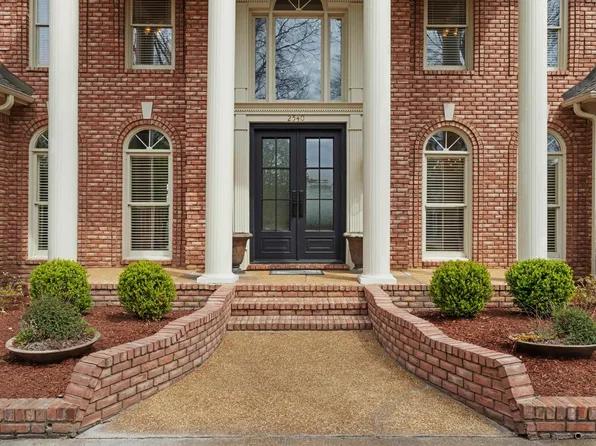 2540 Halle Pkwy, Collierville, TN 38017