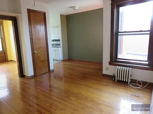 Rented by Brownstone Real Estate | media 10
