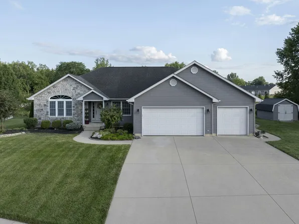 719 Woodridge Dr, Saint Marys, OH 45885