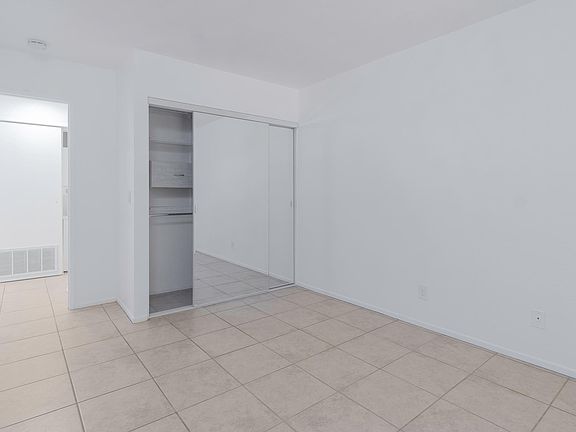 5th image of 78683 Avenue 42 #A