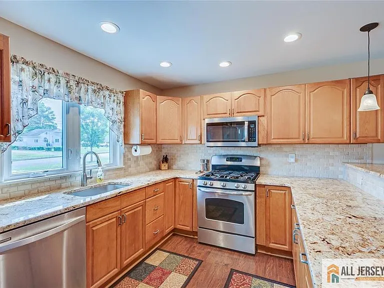 39 Kendall Rd — Photo 11
