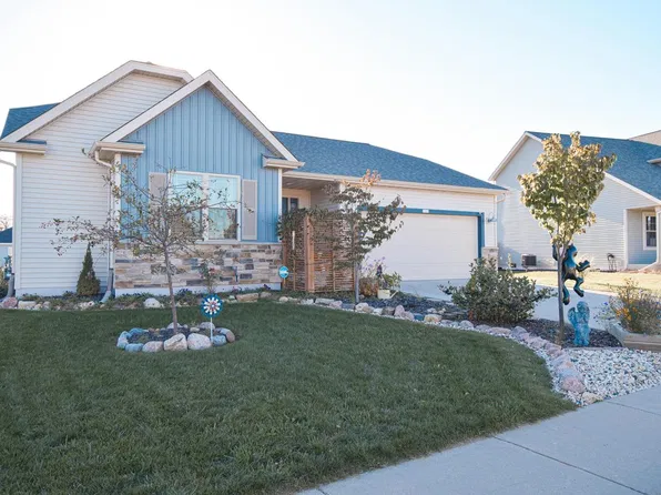 1321 Tower Hill PASS, Whitewater, WI 53190