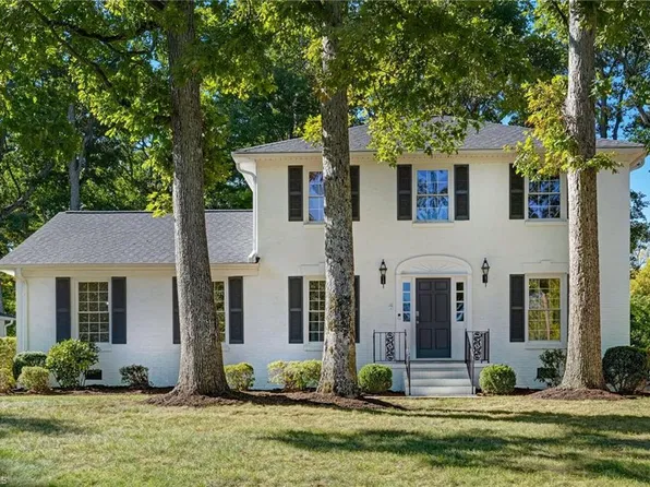 1717 Milan Rd, Greensboro, NC 27410