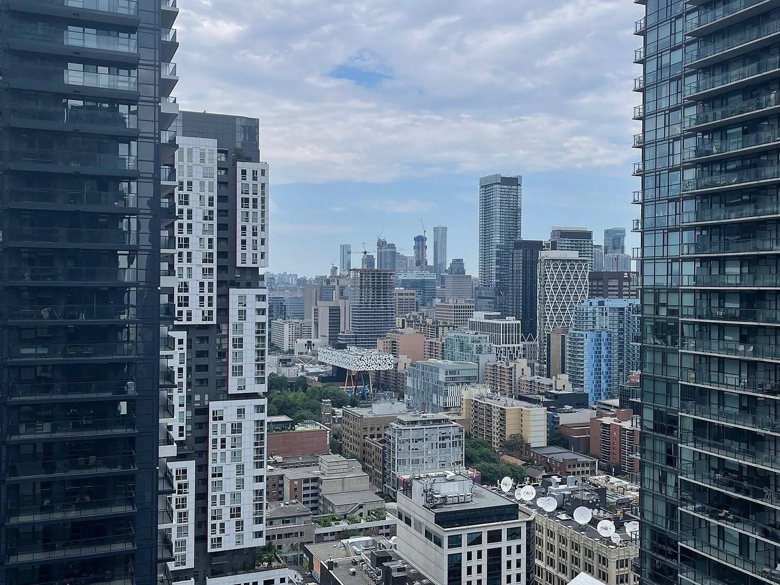 2 bed, $2,999 — Photo 3