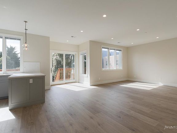 2nd image of 127 Ashbury