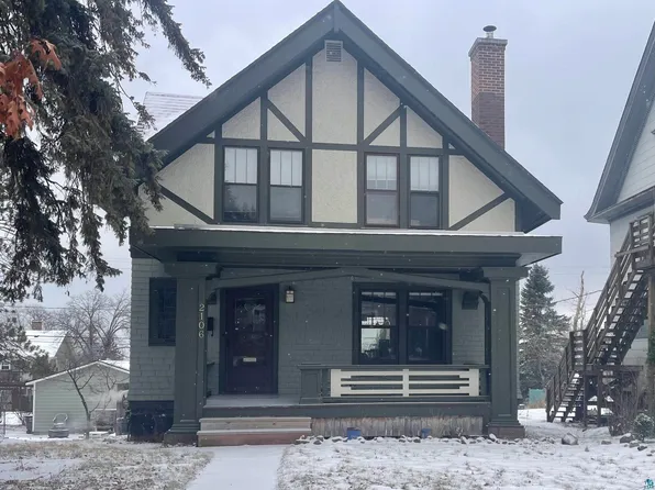 2106 E 5th St, Duluth, MN 55812