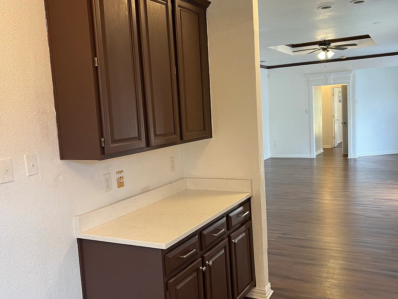 3 bed, 1630 sqft, $2,350 — Photo 3