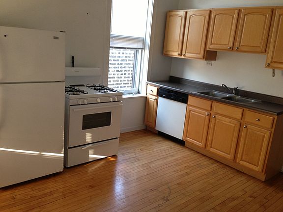 3rd image of 2735 N Magnolia Ave #3VF